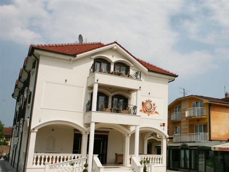 Hotel Villa Viktorija Banja Luka Exterior foto